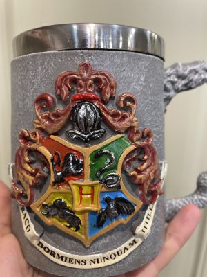 Пивная кружка коллекционная "Hogwarts"