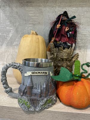 Пивная кружка коллекционная "Hogwarts"